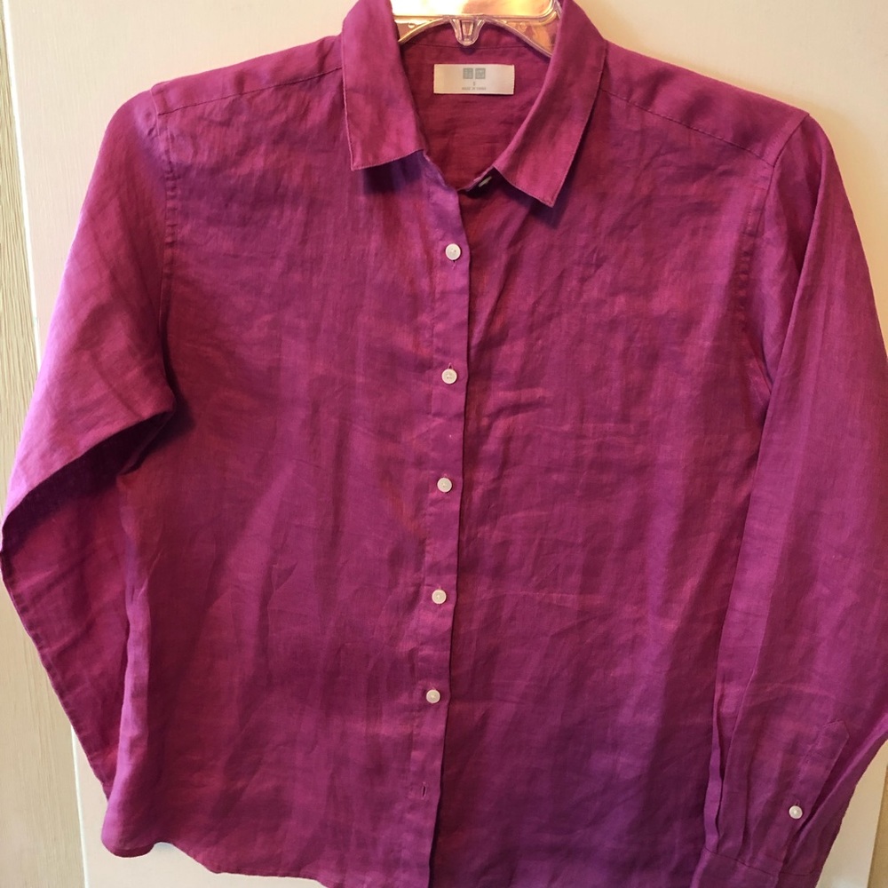Uniqlo 100% Linen Magenta button-down shirt